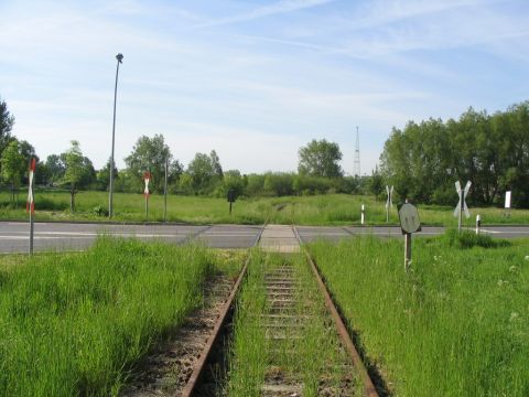 Bahn�bergang vor dem Bahnhof Ebeleben