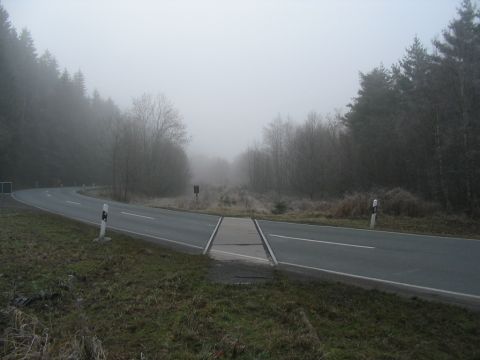 Bahnbergang ber die Strae nach Tambach-Dietharz