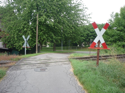 Bahn�bergang �ber den M�useweg