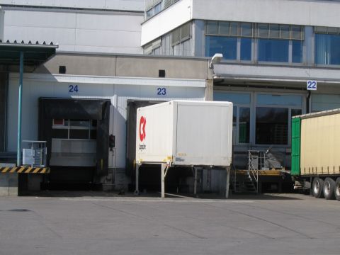 Verladeeinrichtung Firma Geberit