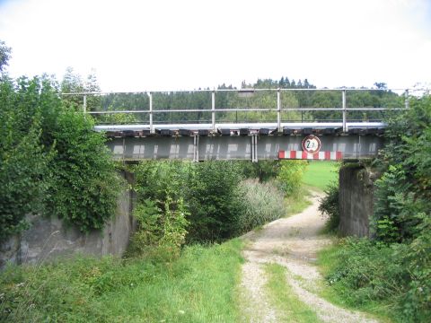 Br�cke �ber den Rohrbach und einen Feldweg