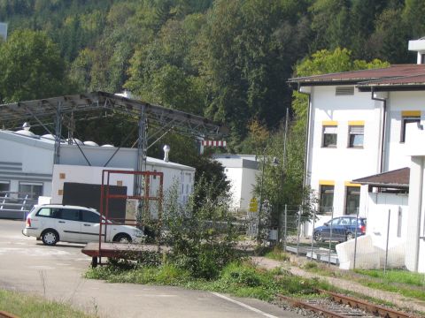 Einfahrt Firma STO