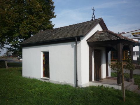 Einfahrt in den Flugplatz