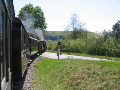 Bahn�bergang �ber die Stra�e nach Dischingen