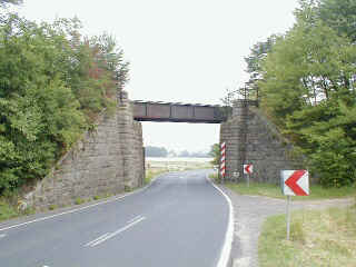 Brücke von der Straße aus