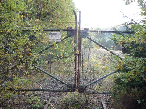 Einfahrt ins Tanklager