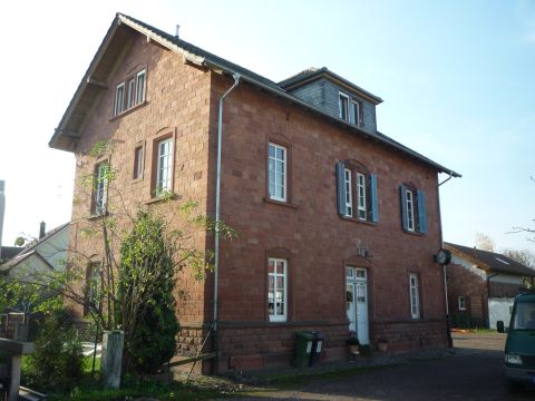 Bahnhof Offenbach (Queich)