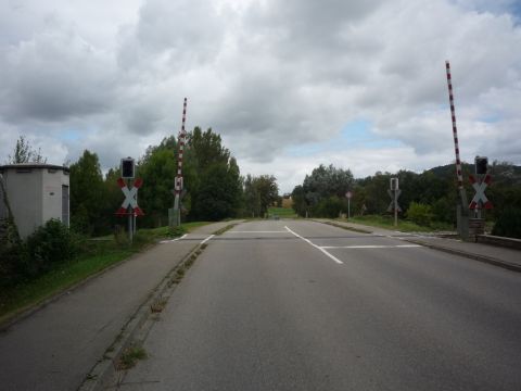 Bahn�bergang �ber die Hirrlinger Stra�e