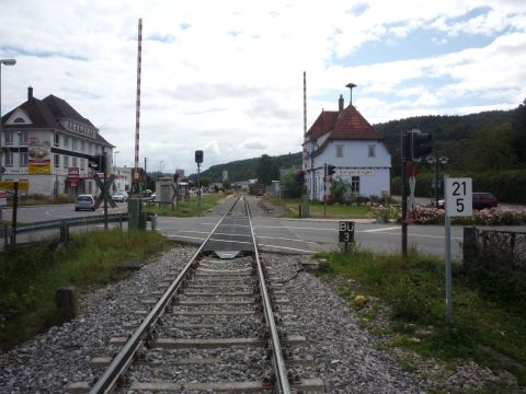 Bahn�bergang �ber die Hechinger Stra�e