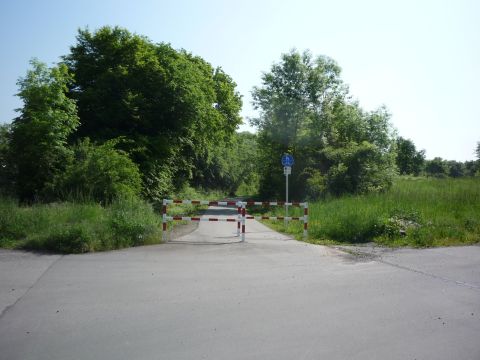 Bahnbergang am Landeplatz Oedheim