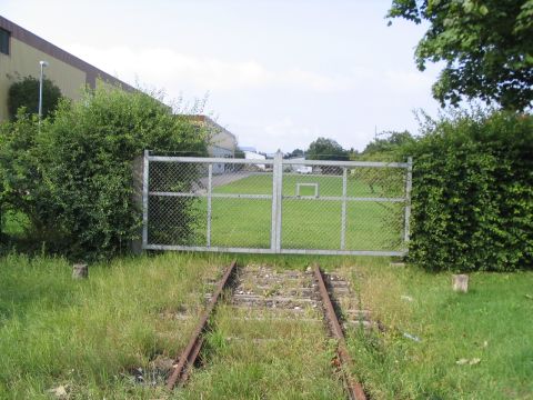 Ausfahrt im Industriegebiet