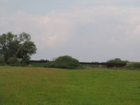 Brcke ber einen Zufluss zum Riedgraben