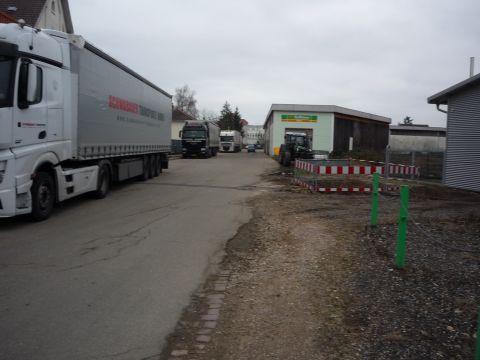 Bahn�bergang �ber die G�terhallenstra�e