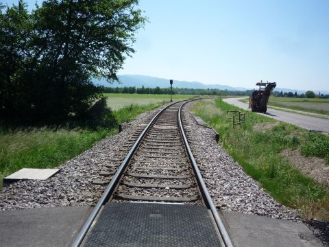 Bahn�bergang zwischen Hildmannsfeld und Moos