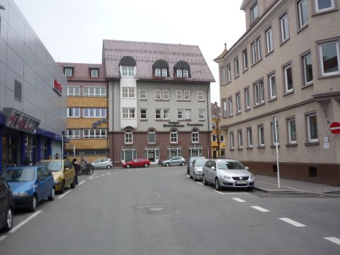 Durchfahrt durch die Gartenstra�e