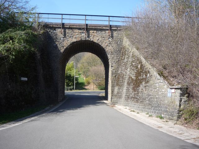 Br�cke �ber die Weiselbergstra�e