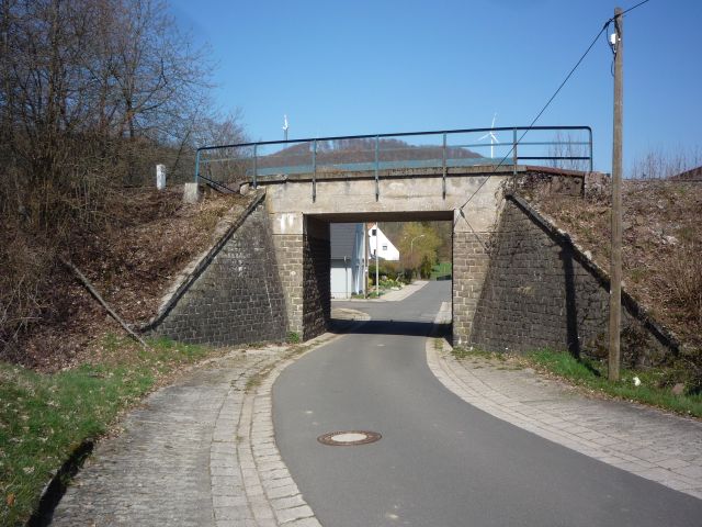 Br�cke �ber die Mithrasstra�e