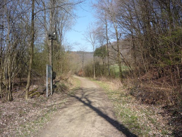 Vor dem Bahnhof Oberkirchen Nord