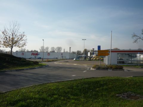 Bahn�bergang �ber die Stra�e nach Steinweiler