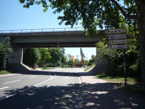 Br�cke �ber die Geibstra�e