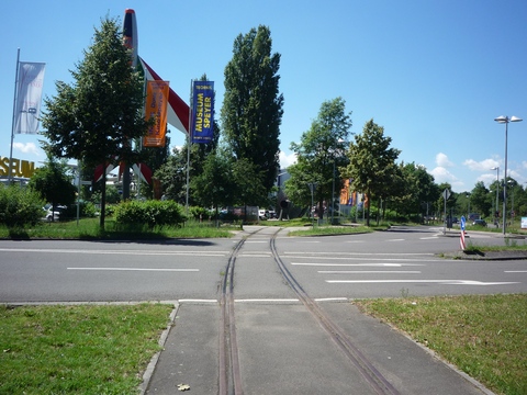 Bahn�bergang �ber die Geibstra�e