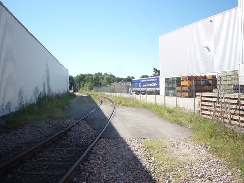 Bahn�bergang Industriegebiet Hockenheim Talhaus