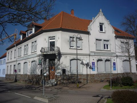 Bahnhofsgastst�tte Br�hl