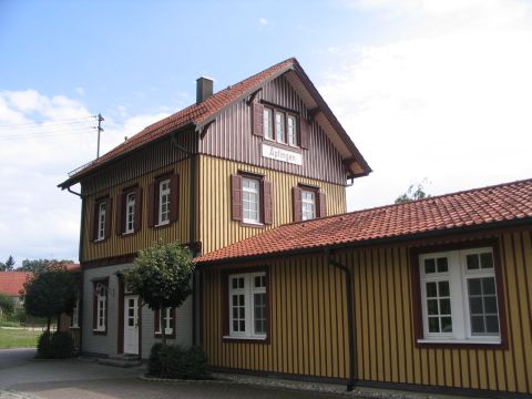 Haltestelle �pfingen