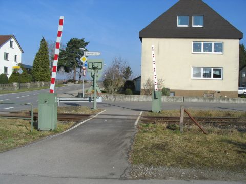 Bahn�berg�nge in Niederbiegen