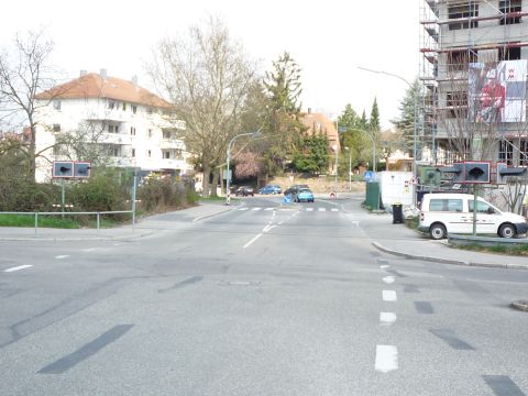 Bahn�bergang �ber die Silcherstra�e