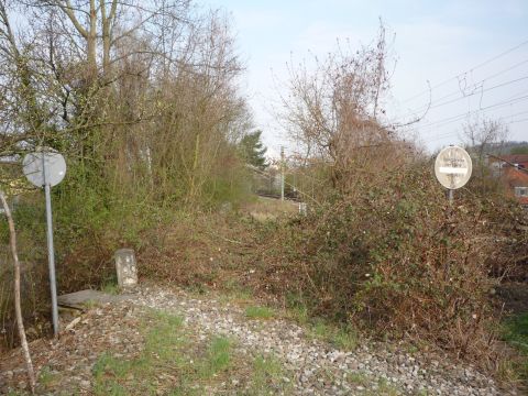 Fu�g�nger�bergang im Kleingartenbereich