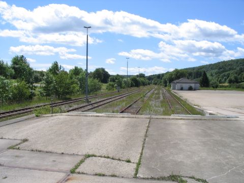 Einfahrt in den Bahnhof Oberheutal