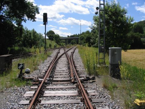 Einfahrt in den Bahnhof Oberheutal