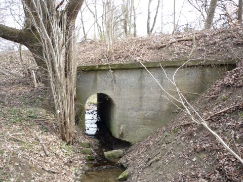 Bachdurchlass hinter dem Bahnhof M�hringen