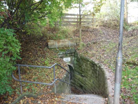 Fu�g�ngerdurchgang in Heumaden