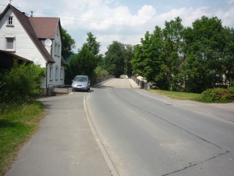 Bahn�berg�nge in Jagsthausen