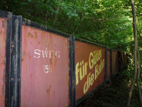 Abgestellte Waggons zwischen Bieringen und Westernhausen