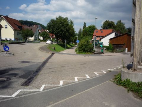 Bahn�bergang �ber die Gaisbacher Stra�e