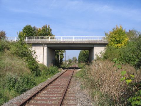 Br�cke �ber die Staatsstra�e