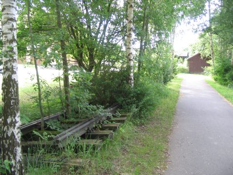 Gleisreste beim Bahnhof Adelsried