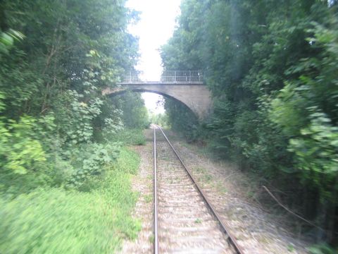 Stra�en�berf�hrung in Auhausen