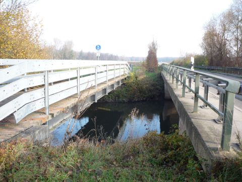 Br�cke �ber die Schutter